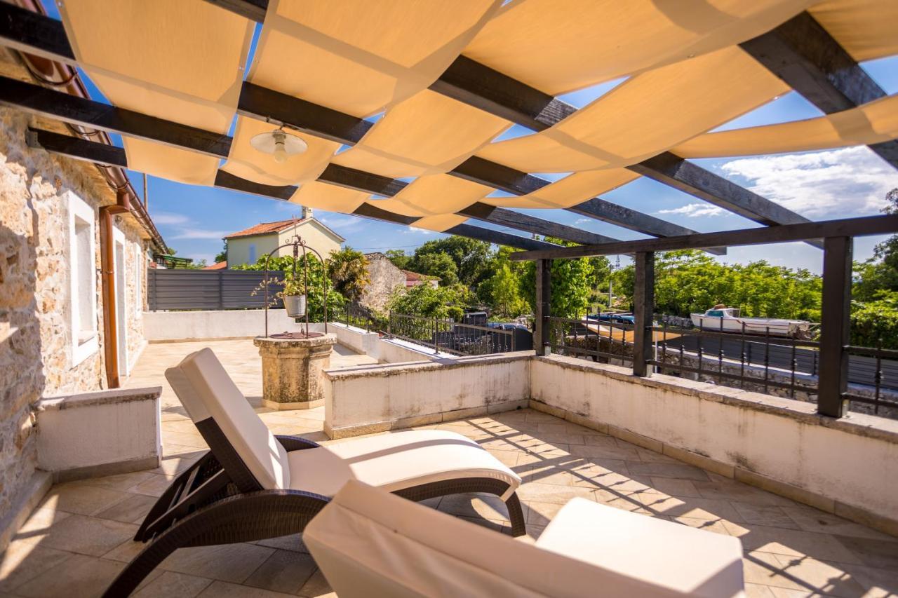 Villa Hrustika - Heated Pool, Jacuzzi & Sauna Gabonjin Экстерьер фото